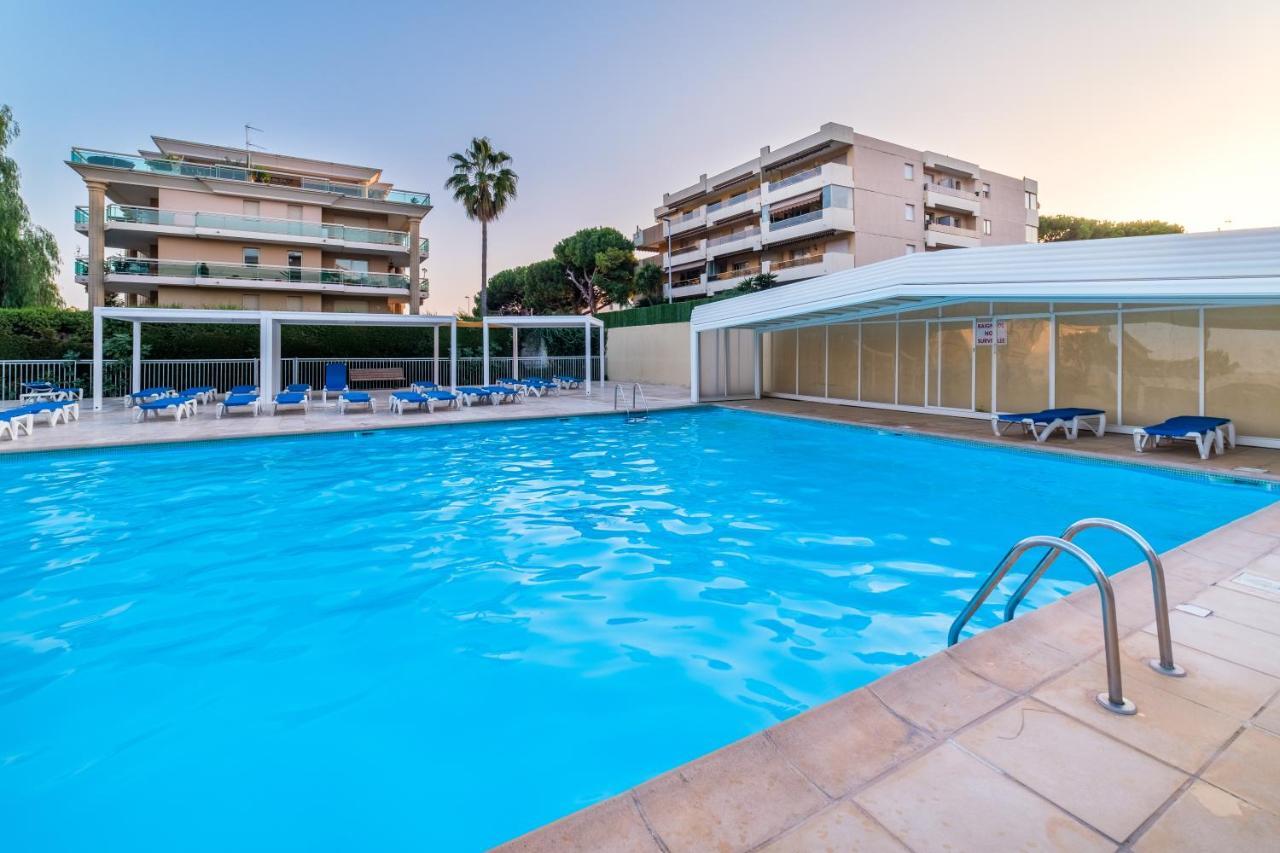 Residence Heliotel Marine Saint-Laurent-du-Var Bagian luar foto